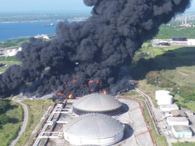 Incendio en Cuba deja 1 muerto 121 heridos