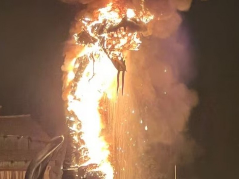 Incendio en Disneylandia California, sucedió en medio de un espectáculo