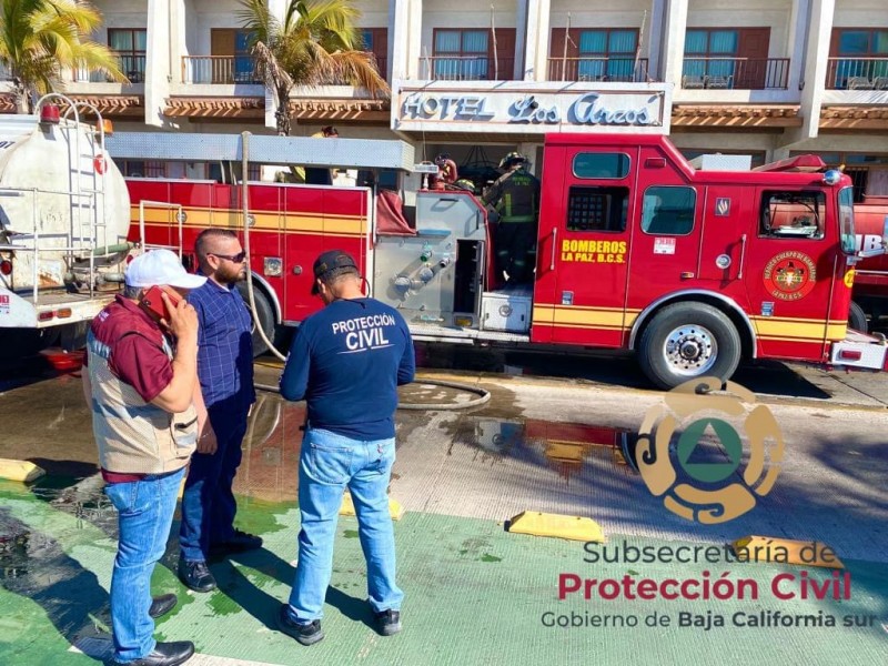 Incendio en Hotel Los Arcos moviliza a bomberos