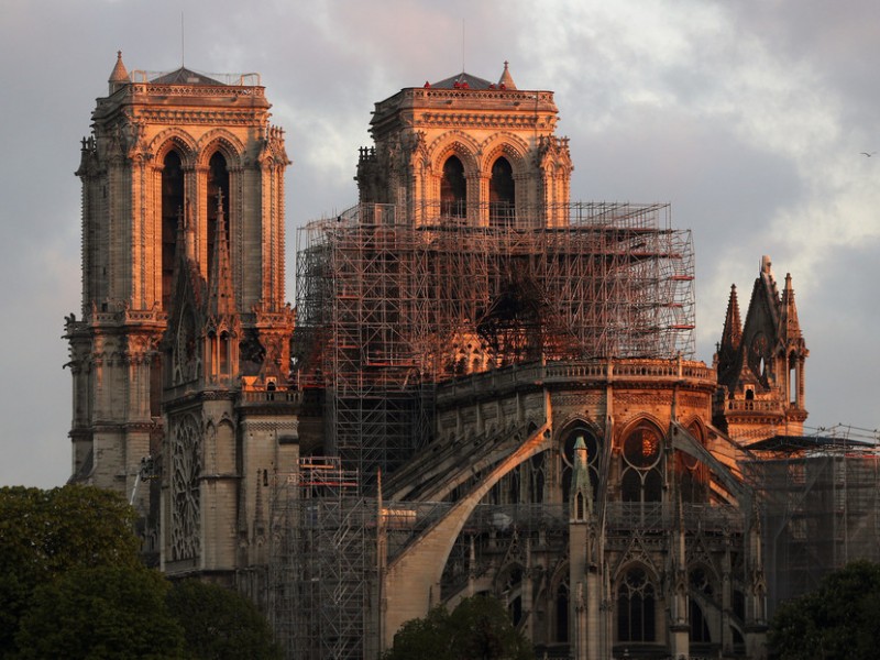 Incendio en Notre Dame arroja nuevos detalles de su construcción