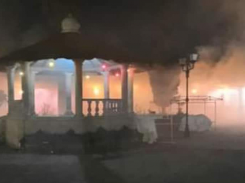 Incendio en presidencia municipal de Paracho