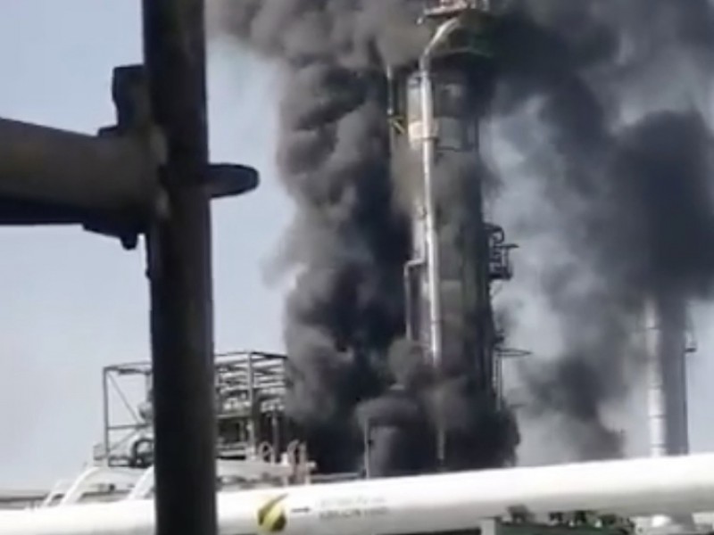 Incendio en refinería de Minatitlán sin registro de lesionados
