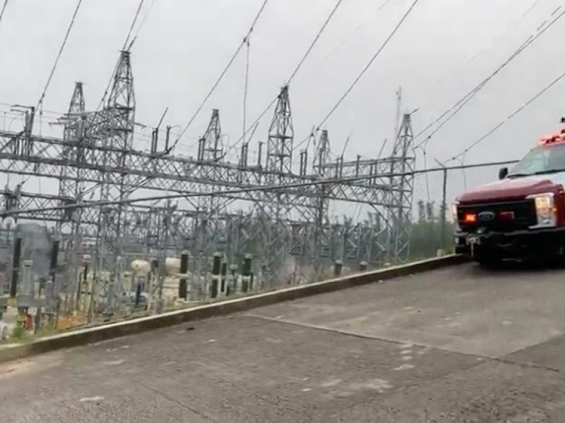 Incendio en subestación de CFE Poza Rica