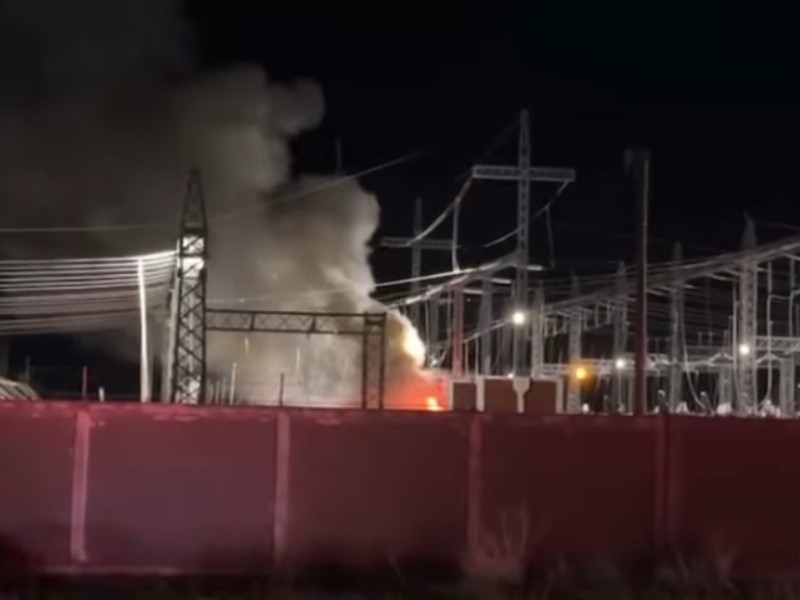 Incendio en subestación de la CFE moviliza a cuerpos de emergencia