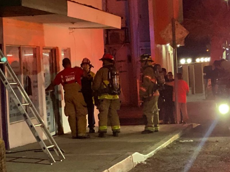 Incendio en zona céntrica revela tensión vecinal por invasión permitida