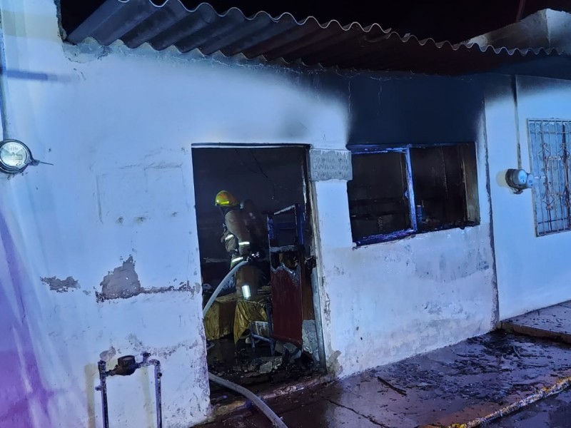 Incidente de incendio en casa habitación en Tierra y Libertad