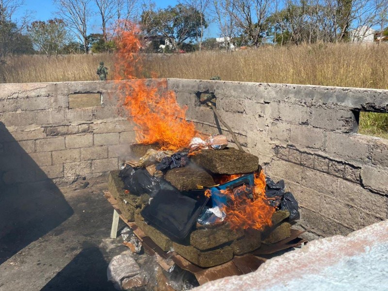 Incinera FGR en Chiapas más de 146 kilos de narcóticos