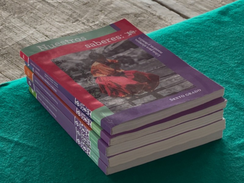 Inconclusa entrega de libros en algunas escuelas, señalan padres