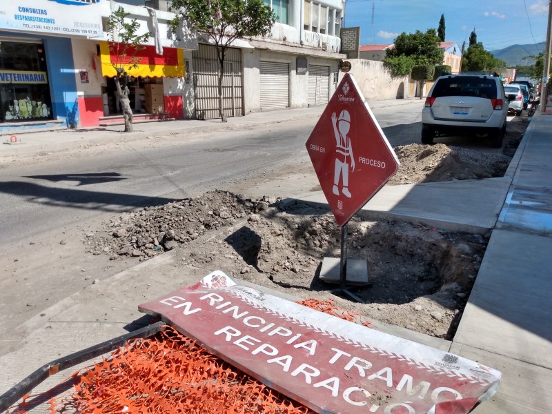 Inconformidad por lentitud de obra en 1 norte