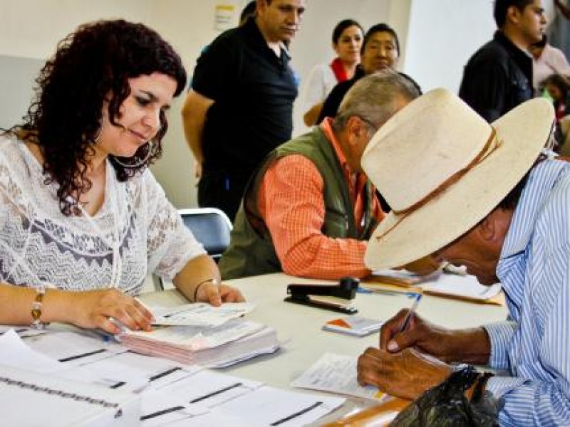 Inconsistencia en sistema del Bienestar, provocó atraso de pagos