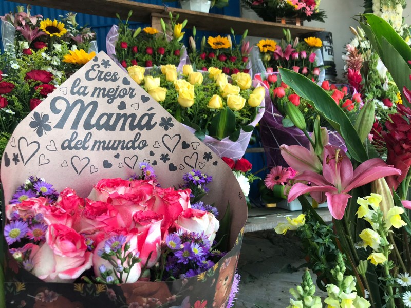 Incrementa el precio de las flores