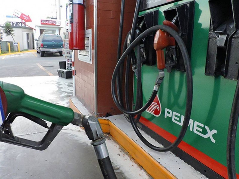 Incrementa el subsidio al IEPS, pero gasolina no baja