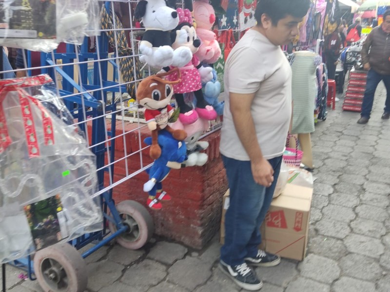 Incrementa la informalidad entre comerciantes establecidos y ambulantes.