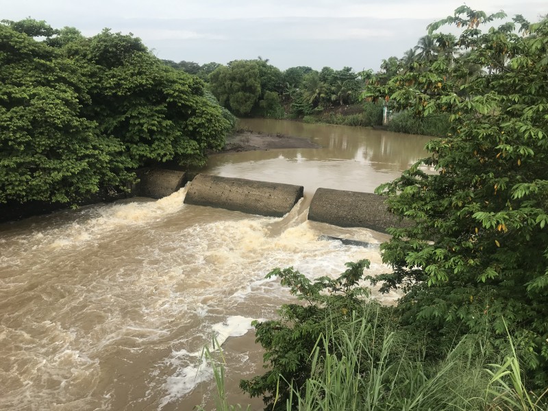 Incrementa nivel del río Jamapa en Medellín