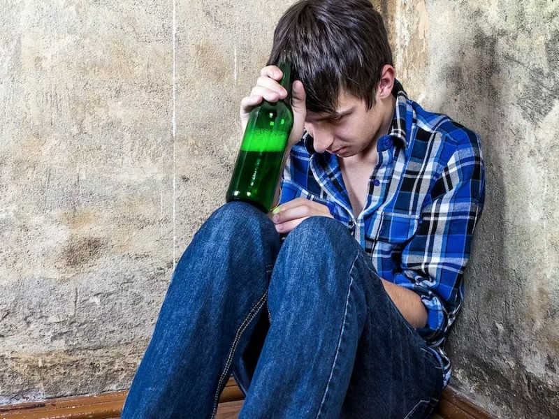 Incrementa número de jóvenes que se acercan a Alcohólicos Anónimos