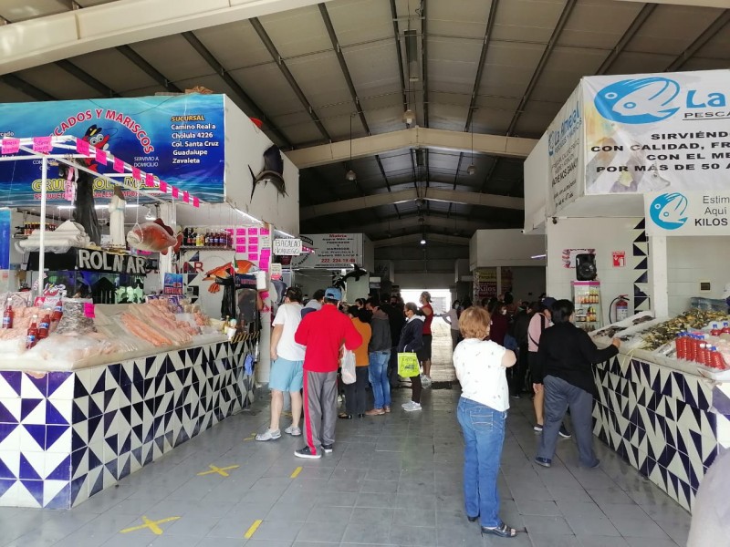 Incrementan las ventas de mariscos en Puebla