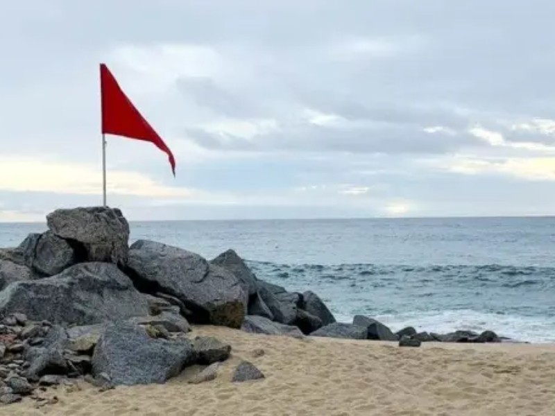 Incrementan rescates en playas; exhortan a respetar banderas