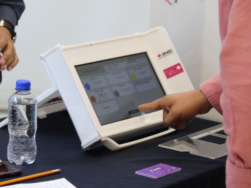 INE inicia ensayo de voto electrónico para grupo vulnerable