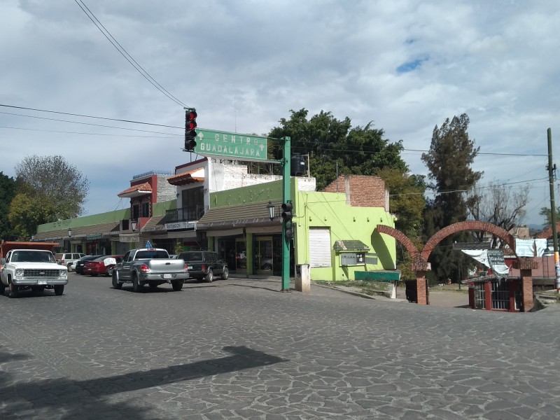 Ineficiente nueva programación de semáforo en Jiquilpan