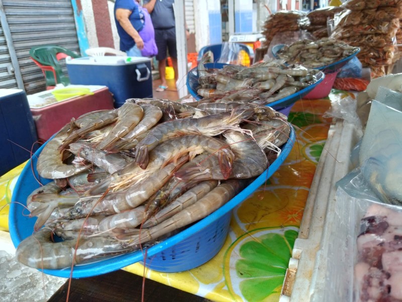 Inflación afecta la venta de mariscos en Tepic