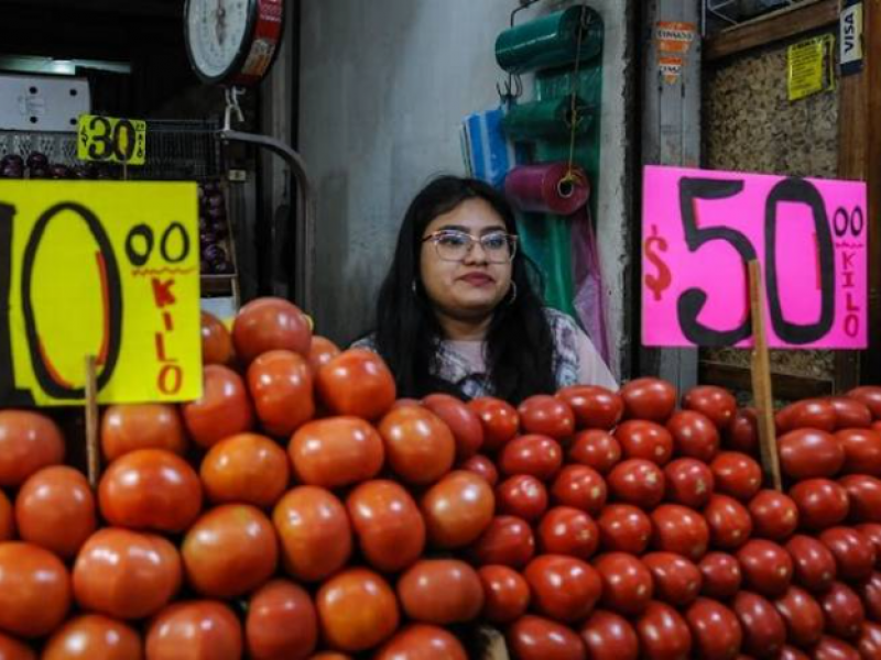 Inflación no cede, a tasa anual se coloca en 4.65%