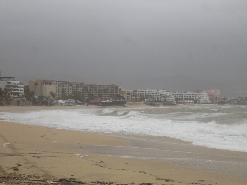Informan a turistas de Los Cabos protocolos ante sismos y huracanes