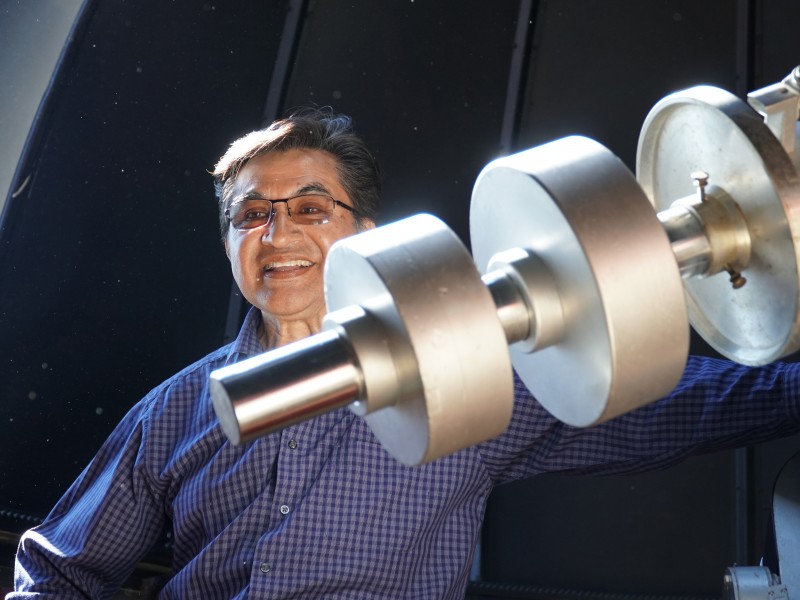 Ingeniero mexicano cumple el sueño americano en la NASA