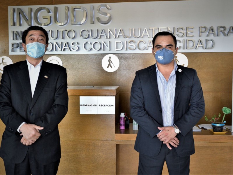 INGUDIS recibe visita del cónsul de Japón en León