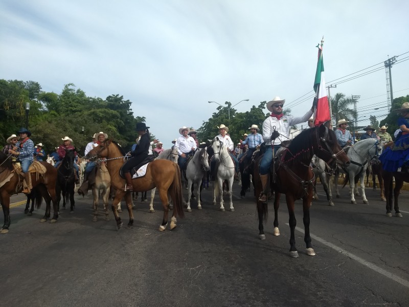 Inicia Cabalgata 2018 previa a la Feria Ganadera