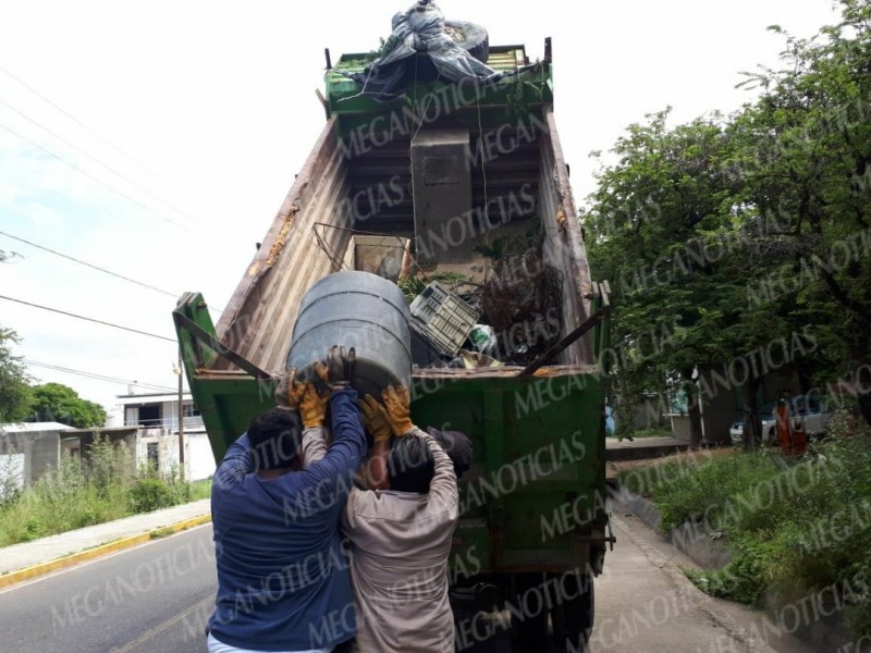 Inicia campaña de descacharrización en Salina Cruz