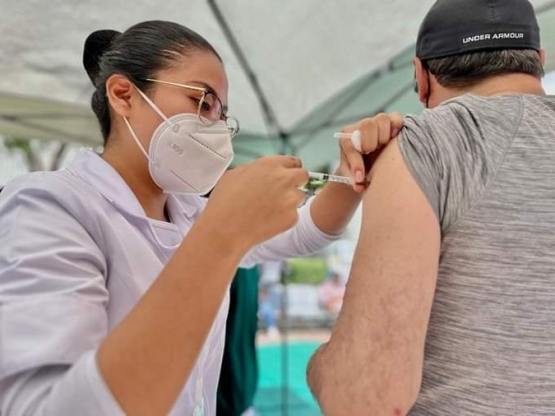 Inicia campaña de vacunación 2023-2024