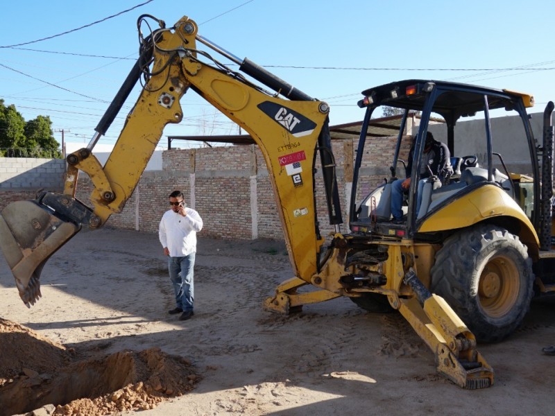 Inicia construcción de malla sombra y piso en iglesia