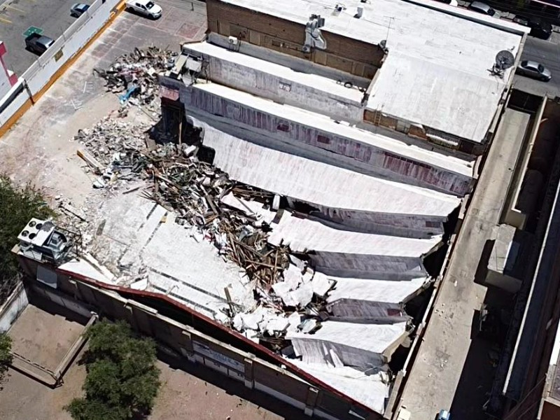 Inicia demolición de inmueble por daños estructurales