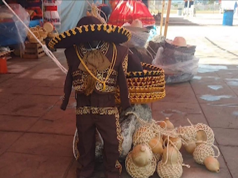 Inicia feria artesanal del güache y güare