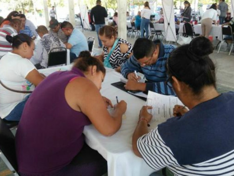 Inicia Feria del Empleo de temporada Navideña