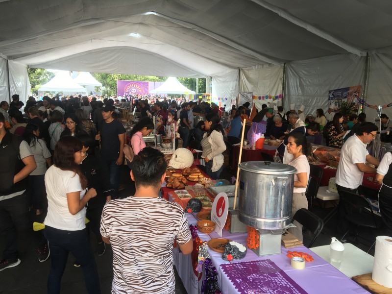 Inicia Festival gastronómico de Día de Muertos