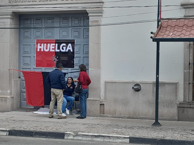 Inicia huelga de trabajadores del Monte de Piedad en Durango