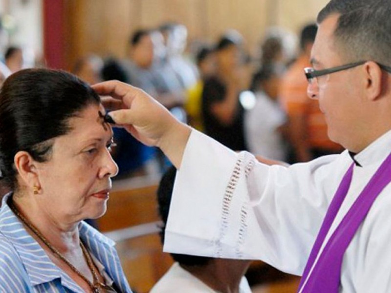 Inicia la cuaresma; miércoles de ceniza en catedral de Tehuantepec