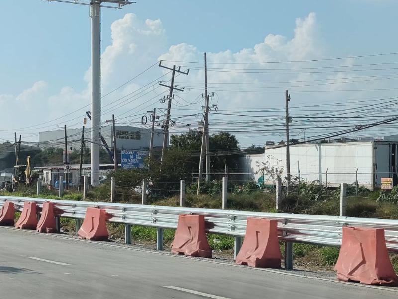Inicia la reapertura paulatina de carriles en la carretera federal 57