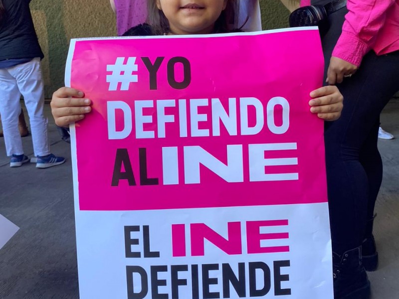 #ElINENoSeToca: Marchan contra la reforma electoral de López Obrador