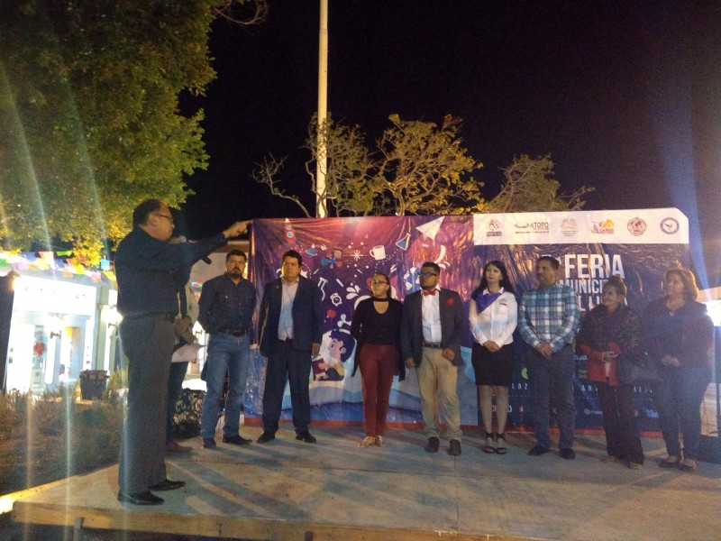 Inicia Primera Feria Municipal del Libro de SJC