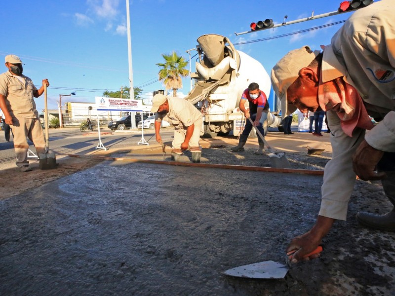 Inicia programa de bacheo tras fuga