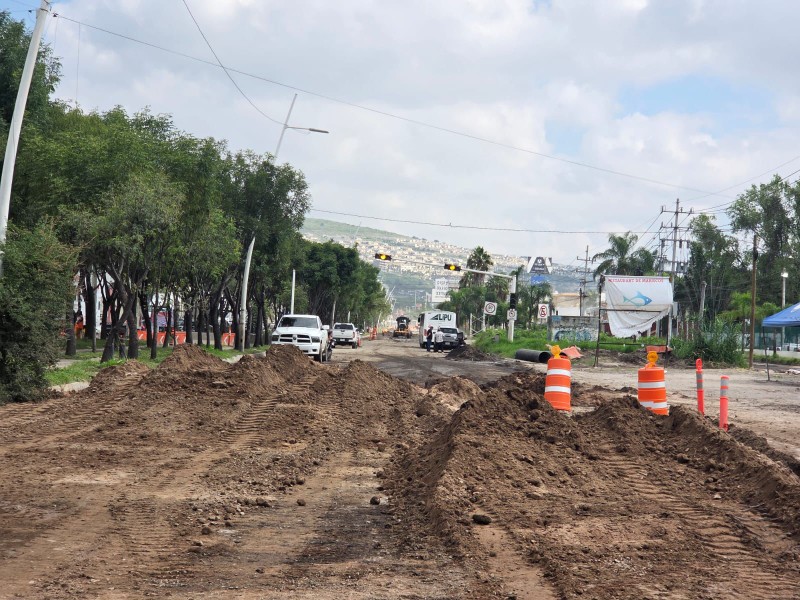 Continúa la renovación profunda en Adolf Horn con concreto hidráulico