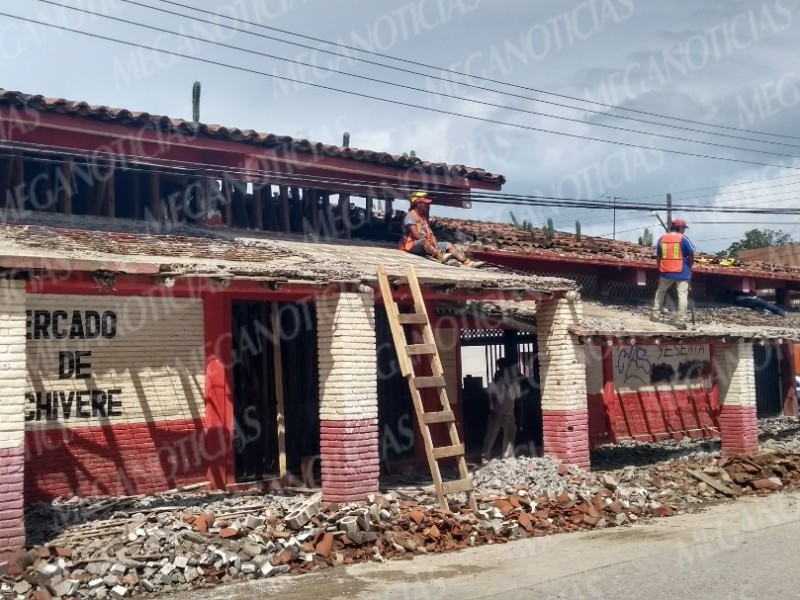 Inicia reparación del Mercadito Guichivere en Tehuantepec