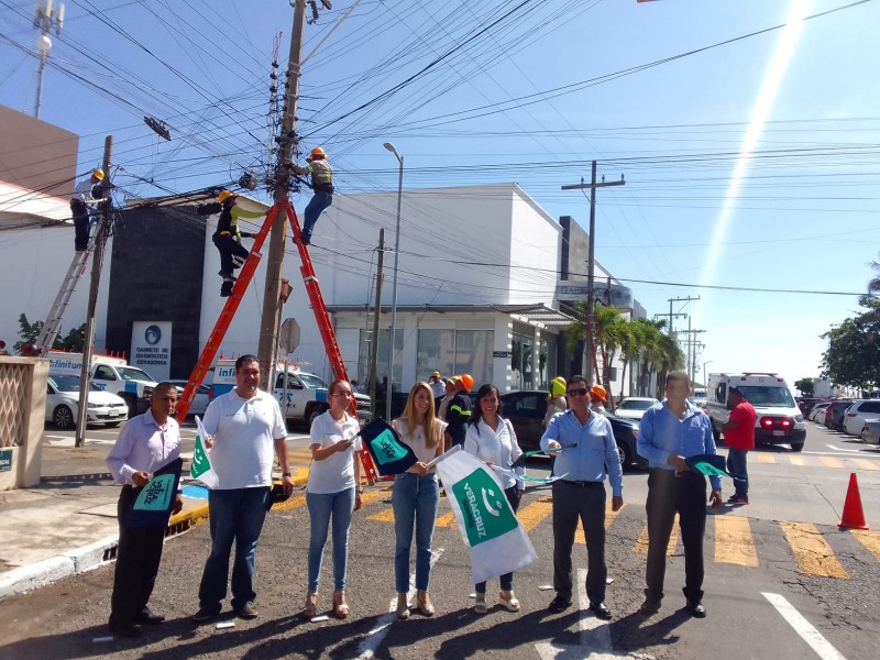 Inicia retiro de cable inservible en municipio de Veracruz