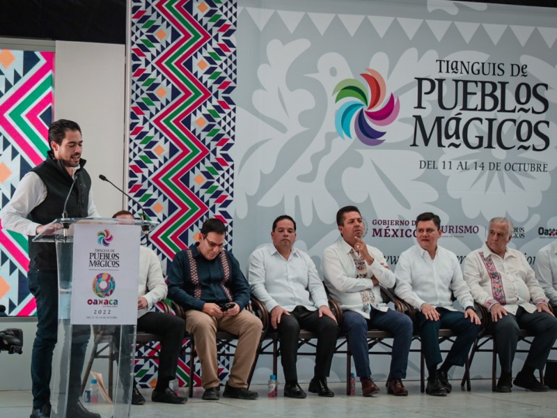 Inicia tianguis de pueblos mágicos con 2 mil expositores