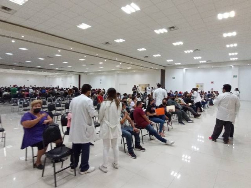 Inicia vacunación para 40 y más en Gómez Palacio