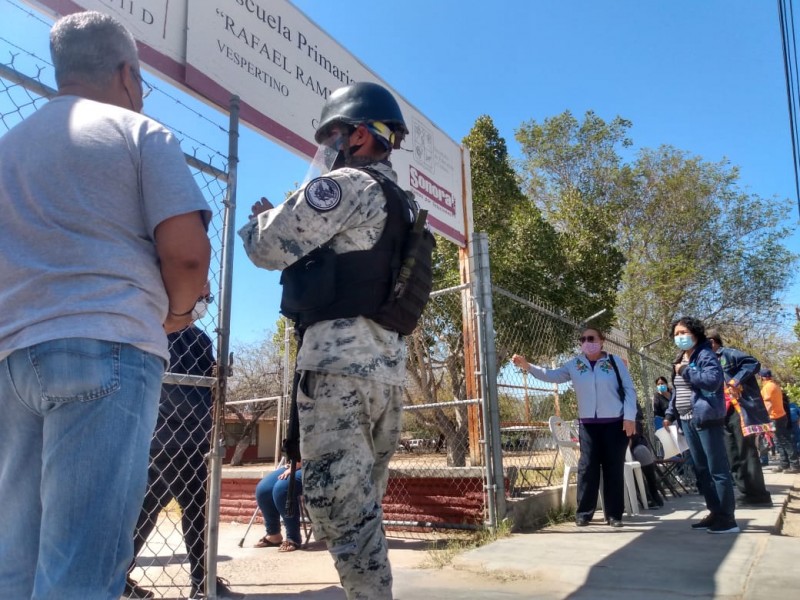 Inicia vacunación para adultos mayores en el valle de SLRC.