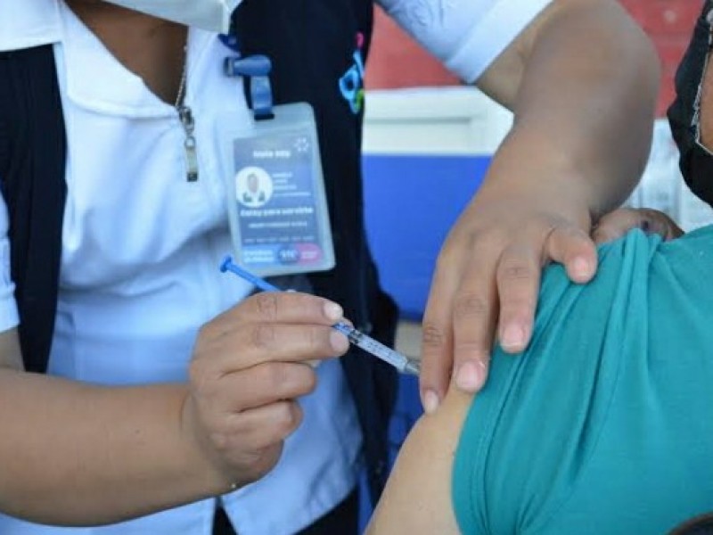 Inicia vacunación para mayores de 40 años en Irapuato