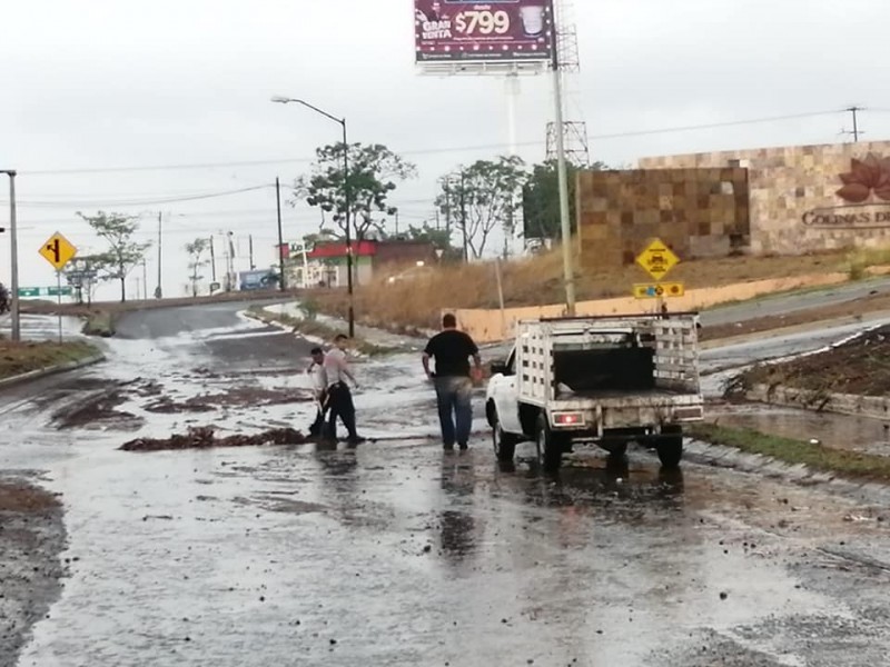 Inician construcción de colector para evitar inundaciones en Los Perritos